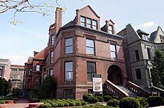 Marshall Field Jr mansion.jpg