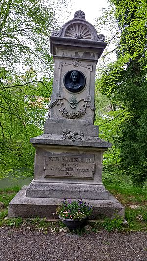 Ottilie Wildermuth Denkmal in Tübingen