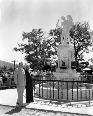 Queensland State Archives 6484 Premier Nicklin at the unveiling of the sugar pioneers memorial Innisfail 4 October 1959