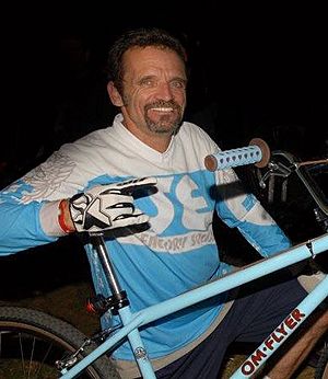 大型輪行袋 タンデム自転車 輪行 カバー ホイールポケット付き 黒色 頑丈 保管 : zx-iss-bag-td001 : 自転車の一勝堂 - 通販  - Yahoo!ショッピング