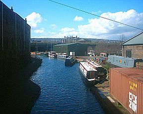 Sheffield Canal - Cadman Street 01-04-06.jpg