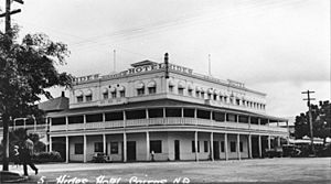 StateLibQld 1 189679 Hides Hotel in Cairns, ca 1937