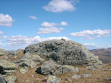 The summit rock of Beinn nan Oighreag - geograph.org.uk - 1306387.jpg