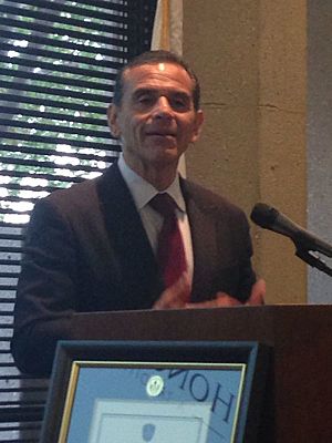 Antonio Villaraigosa giving a speech to HonorSociety.org members