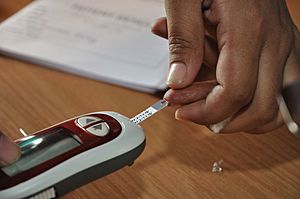 Blood Glucose Testing - Kolkata 2011-07-25 3982