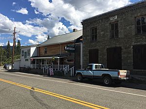 The convenience store and bar in Callahan