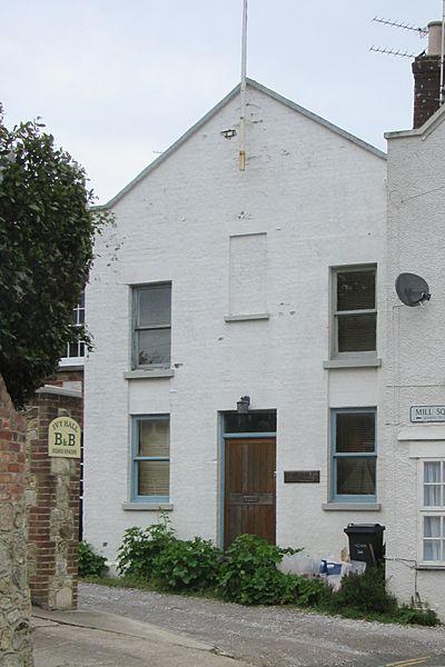 Former Methodist Chapel, Mill Square, Wootton (May 2016) (3)