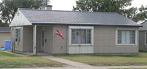 Gallagher Lustron house from NE 2