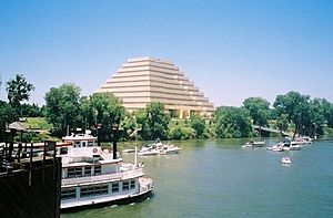 July 4 on Sacramento River 2002