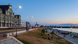 Lower-Volga River embankment 04