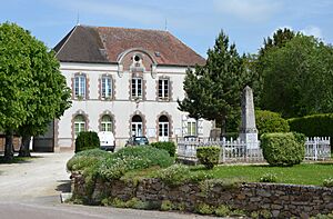 Mairie de Montpothier DSC 0043