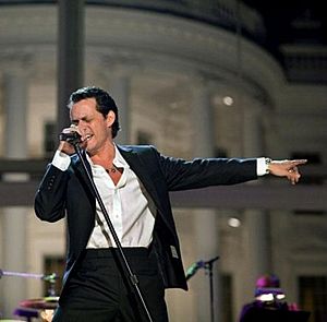 Marc Anthony 2009 White House.jpg