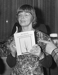 MischadeVreede (cropped).jpg
