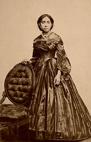 Mrs. Molyneaux Hewlett Douglass.jpg