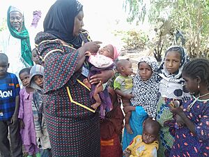 Polio Vaccination - Nigeria (16869996070)