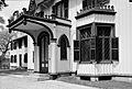 Roseland Cottage (Bowen Cottage) - entryway