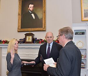 Secretary Kirstjen Nielsen sworn in