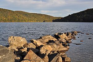 Squantz Pond early morning autumn