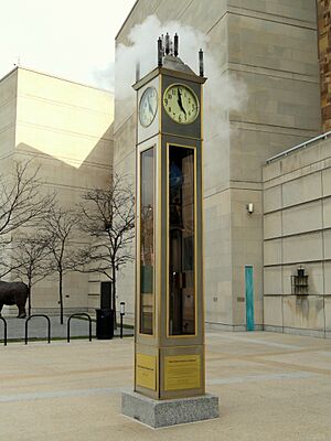 Steam clock - Indiana State Museum - DSC00451