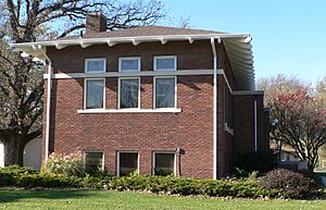 Tekamah Carnegie Library from SE 1