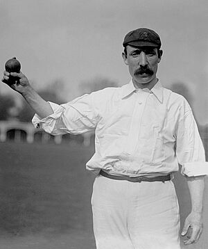 Walter Mead cricketer c1905.jpg