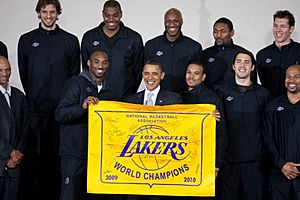 2010 NBA Champion Los Angeles Lakers with President Obama
