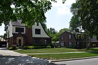 317 and 325 Miramar Drive, Allouez, WI.jpg