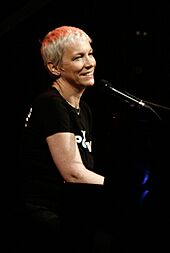 Annie Lennox SING campaign, Vienna 2010 b