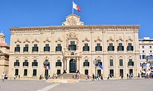 Auberge de Castille in Valletta, Malta (29359161198)