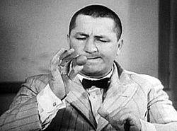 curly howard hold that lion