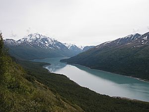 Eklutna-lake-and-bold-peak