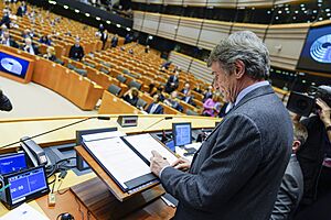 European Parliament President David Sassoli signs the UK Withdrawal Agreement. (49461241336)