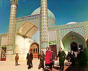 Farah Pahlavi in Al-Hamza Mosque of Kashmar 2