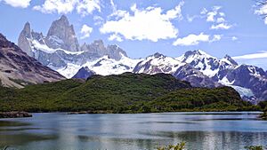 Fitz Roy y laguna Capri