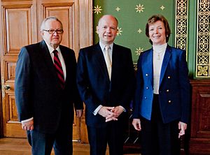 Foreign Secretary with Martti Ahtisaari and Mary Robinson (4702823340)