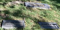 Grave of Vincent Hugo Bendix (1881–1945) at Graceland Cemetery, Chicago