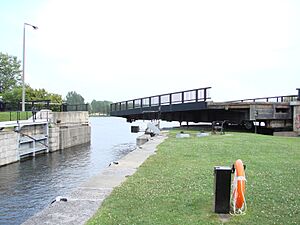 Hog's Back Bridge