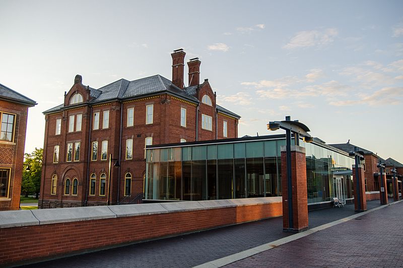 Humber College G Building (38474491581)