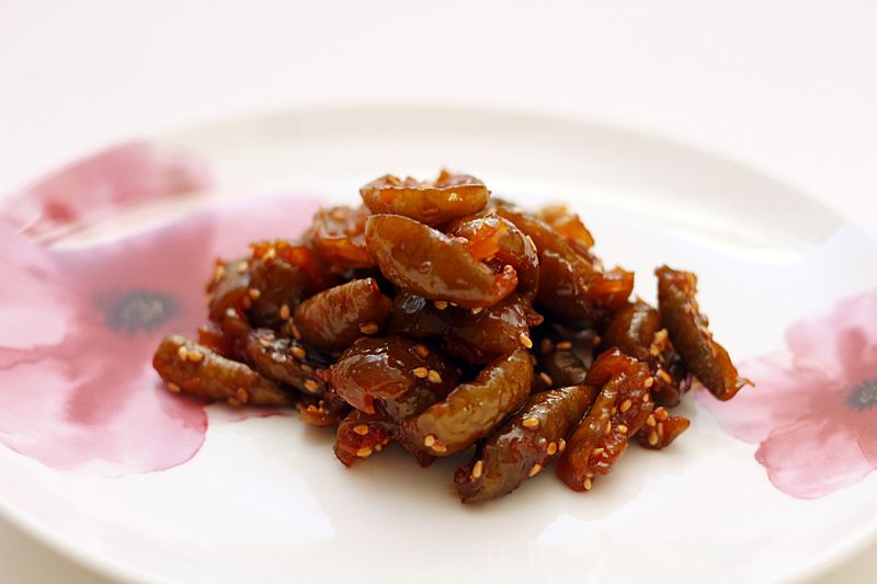Maesiljangajji (pickled plum)