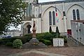 Monument aux morts de Saint-Denis-la-Chevasse (vue 2, Éduarel, 17 mai 2017)