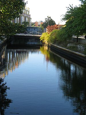 Moshassuck in October