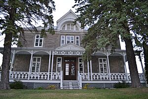 Presbytère de Sainte-Anne-des-Plaines 02