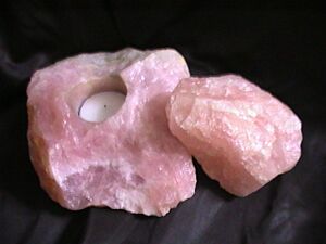 Rose quartz (079)