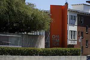 Sign outside the Oakland Museum of California