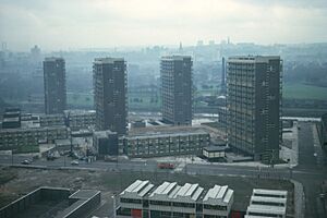 Tower Block UK photo glw5-02 (Waddell Court 1960s)
