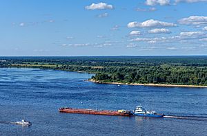 Volga River P8132394 2200