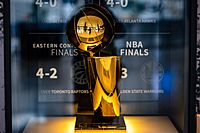 2016 Cleveland Cavaliers NBA Finals Trophy (48884707998)