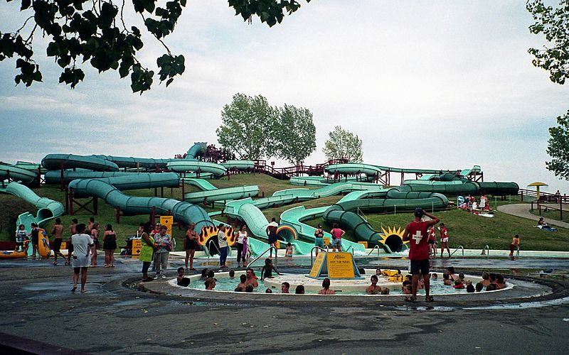 Image Fun Mountain Waterpark, Winnipeg (390386) (9441812903)