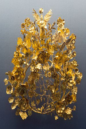 Golden crown Armento Staatliche Antikensammlungen 01