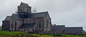 Iona Abbey, Scotland, Sept. 2010 - Flickr - PhillipC (1) (crop)